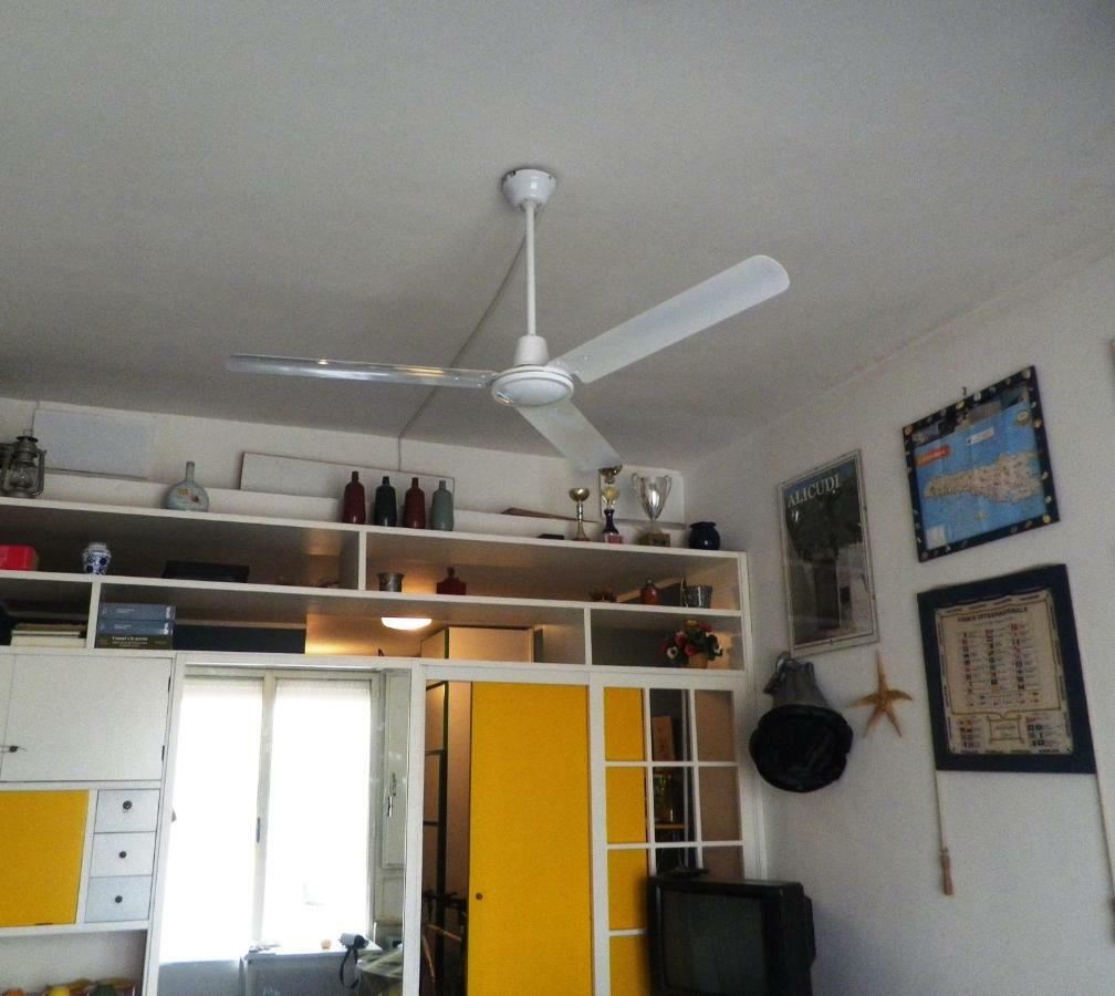 Pietre Nere Aparthotel Giardini Naxos Ngoại thất bức ảnh
