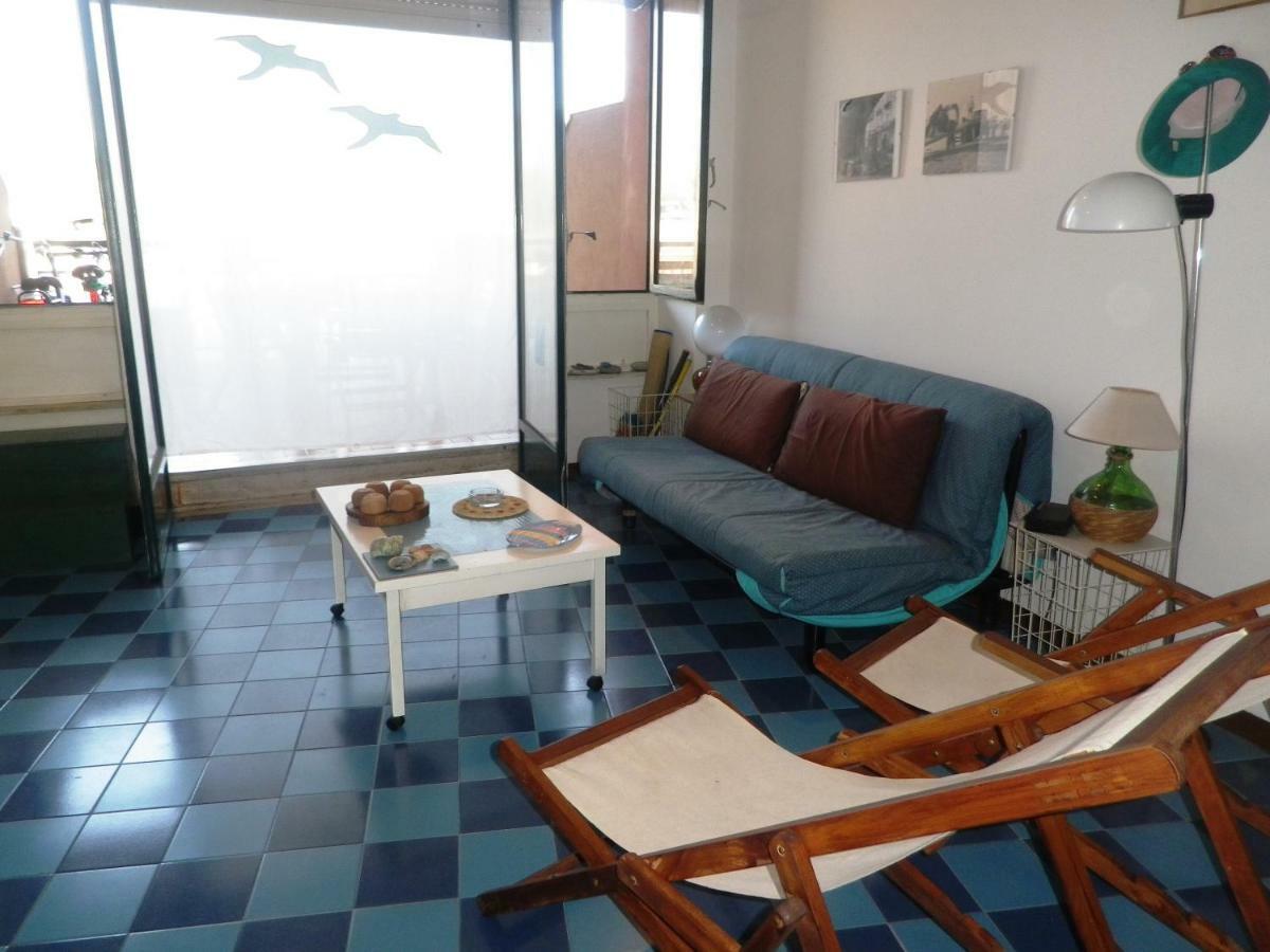 Pietre Nere Aparthotel Giardini Naxos Ngoại thất bức ảnh